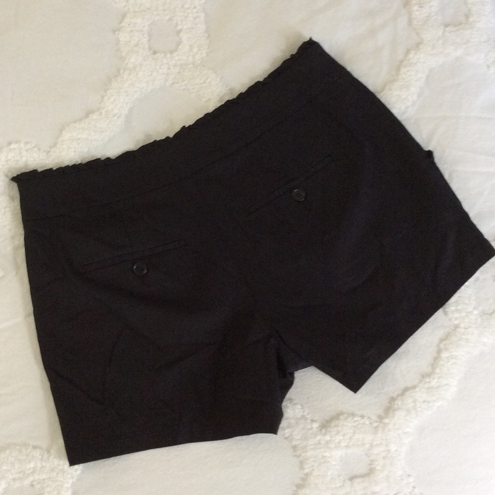 🖤RUFFLE SHORTS🖤